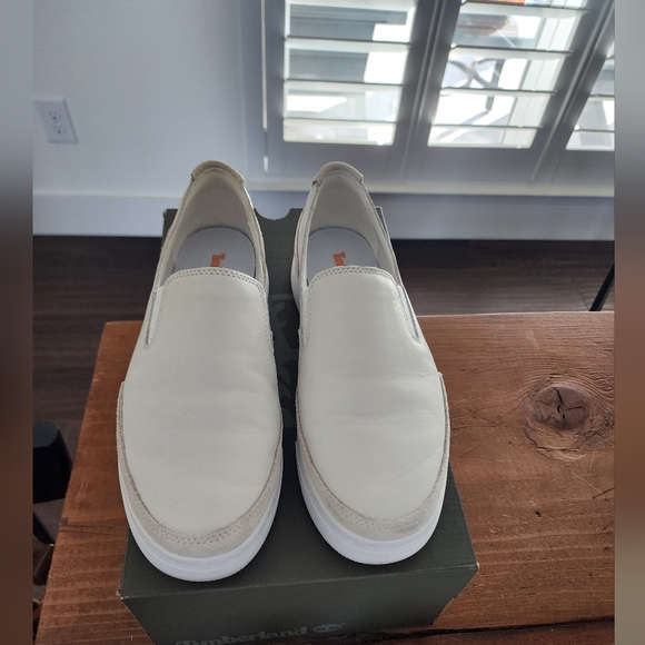 Timberland Women's Atlanta Green Slip On White Shoes Size 8.5M - Picture 2 of 13